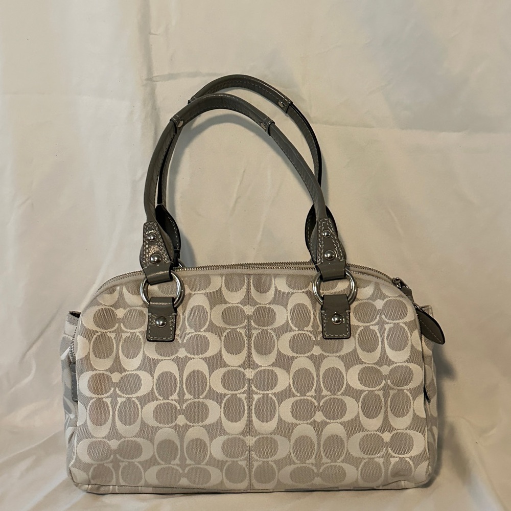 Coach Silver Logo Bag - Picture 2 of 4